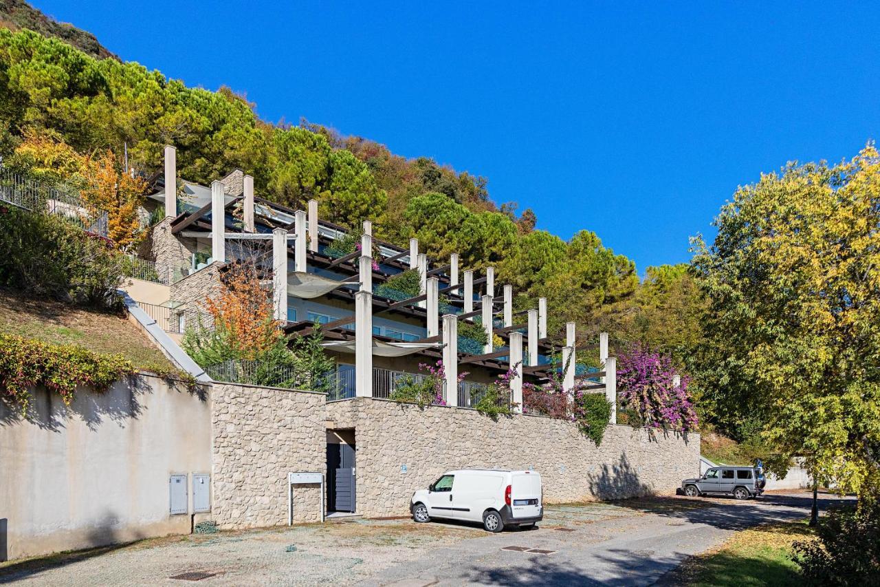 La Bouganville P1-1 Apartment By Wonderful Italy Toscolano Maderno Bagian luar foto